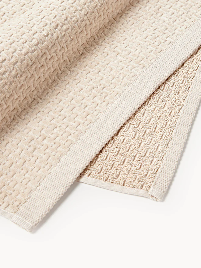 Beige4